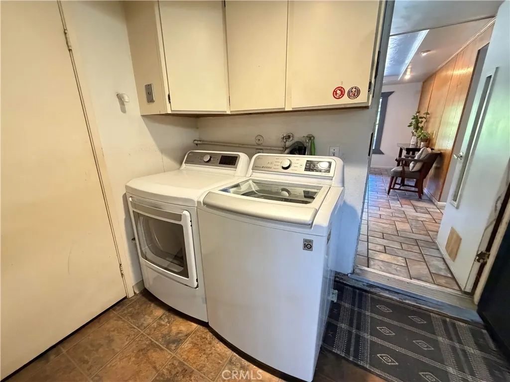 https://cdn.realtyfeed.com/cdn/127/306749363/bdf4a5eb5e5681a2698ce02f7b41dbde.webp