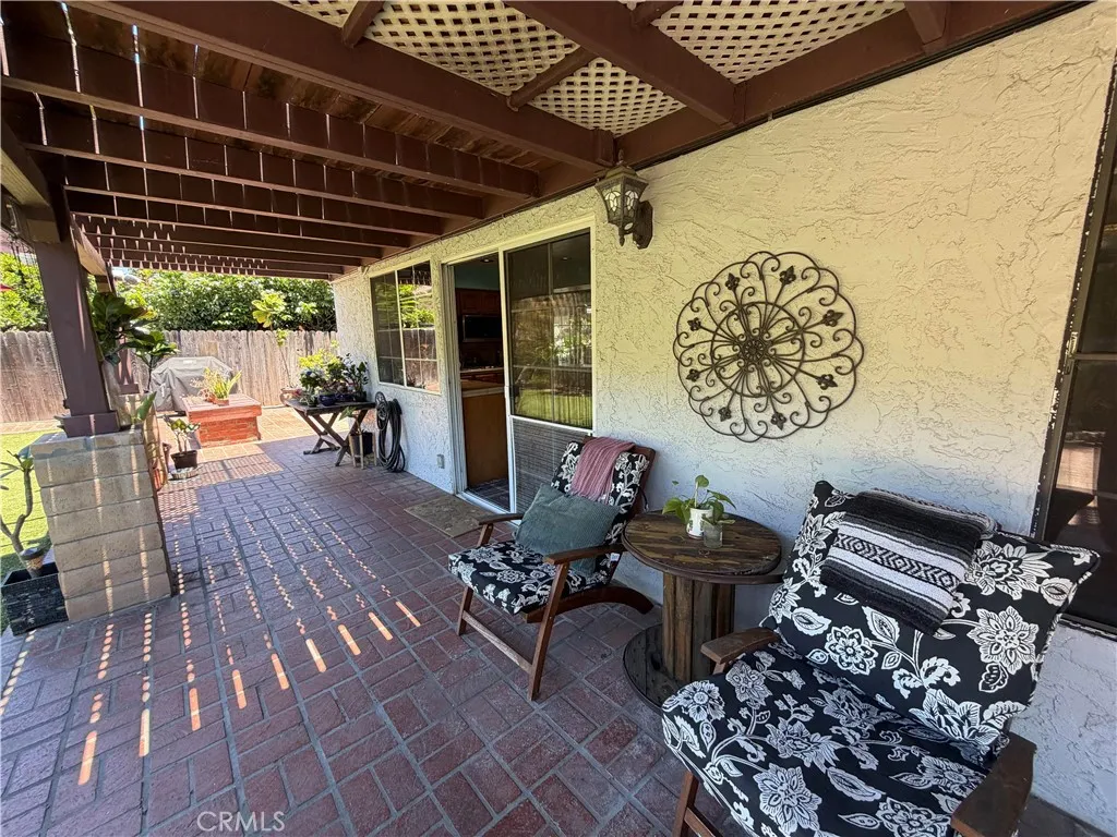 https://cdn.realtyfeed.com/cdn/127/306749363/d557215f8dc6cb68682ecaed459a1323.webp