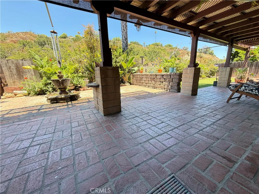 https://cdn.realtyfeed.com/cdn/127/306749363/f6f7b277fe2a38a63009b052e834a83b.webp