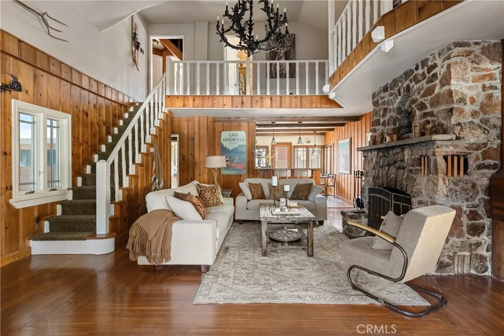 352 Maple Drive, Lake Arrowhead, CA 92352 - Photo 3 of 39, Lake Arrowhead, CA