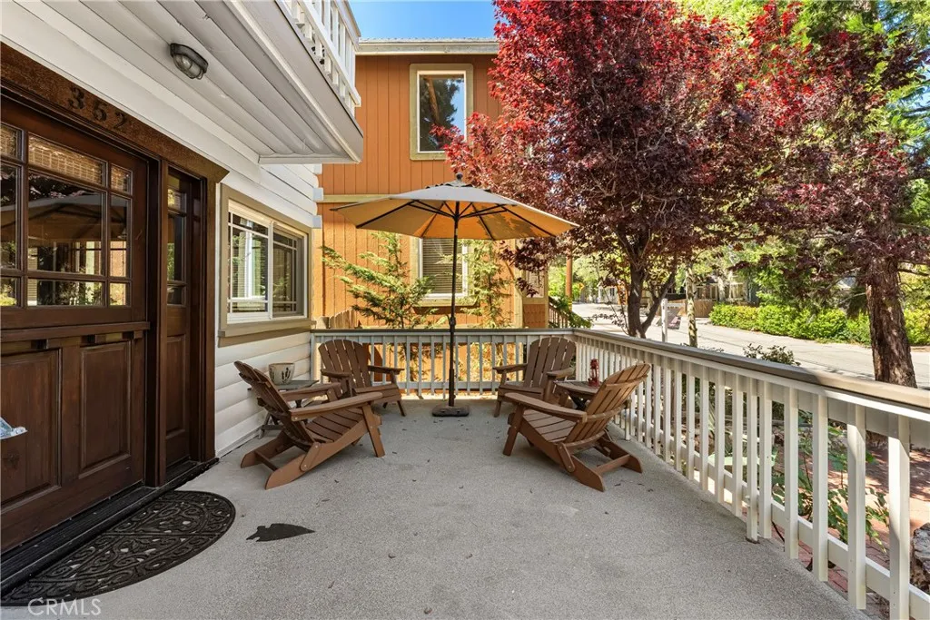 352 Maple Drive, Lake Arrowhead, CA 92352 - Photo 2 of 39, Lake Arrowhead, CA
