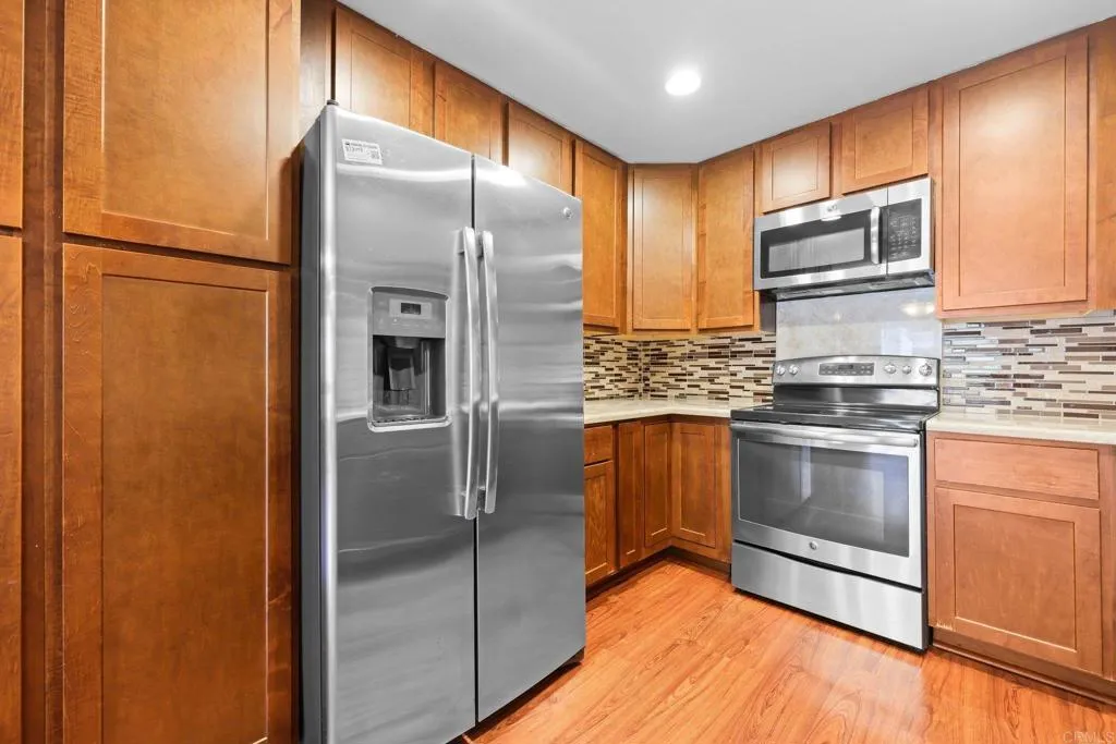 https://cdn.realtyfeed.com/cdn/127/306749375/d139f572ba85d6b63c6b328dc523dd7d.webp