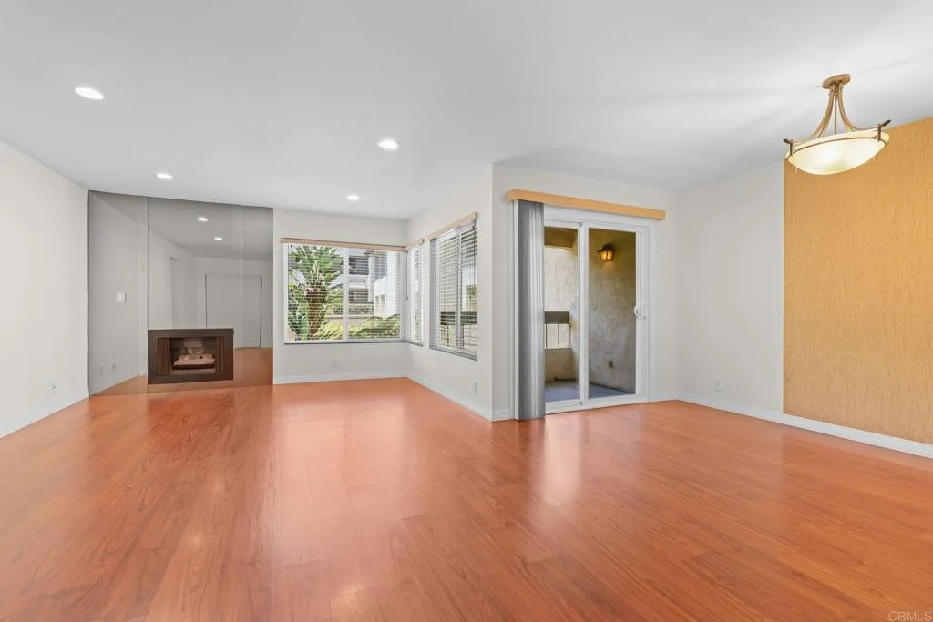 https://cdn.realtyfeed.com/cdn/127/306749375/df68d3627a868388cc54f4eab2e89027.webp