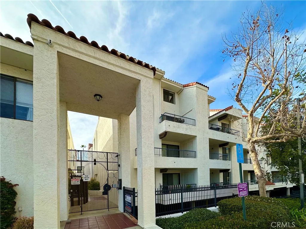 Photo #2: OC26135273 Listing: Photo #2