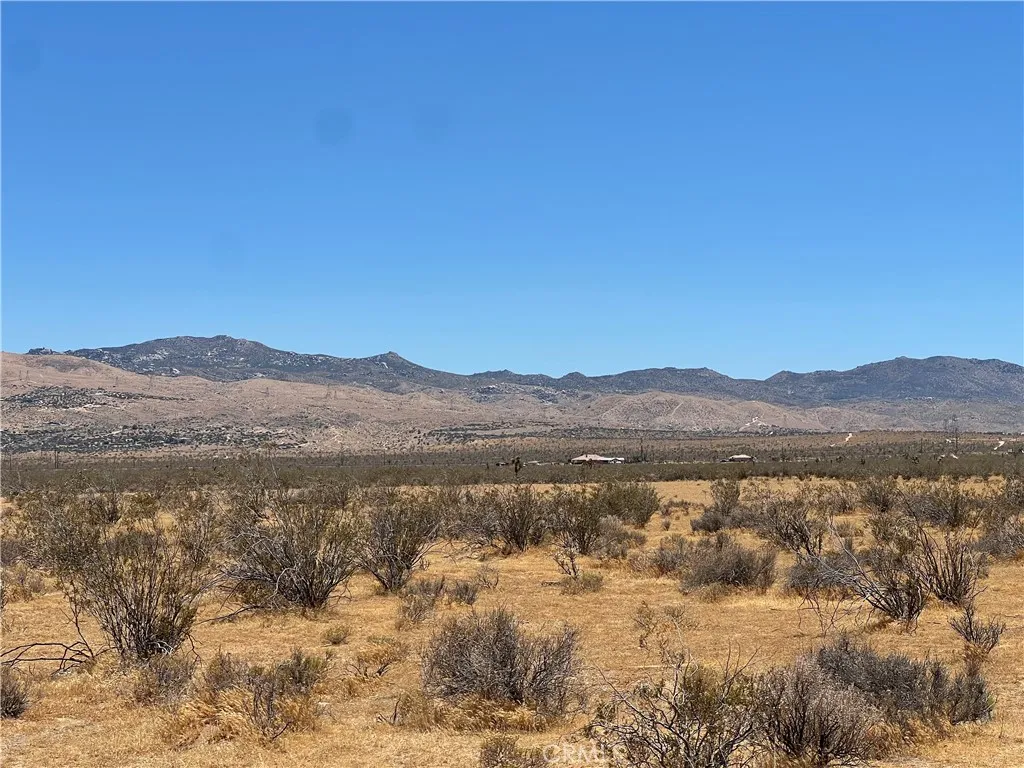 1 Del Oro, Apple Valley, CA 92308 - Photo 2 of 9, Apple Valley, CA