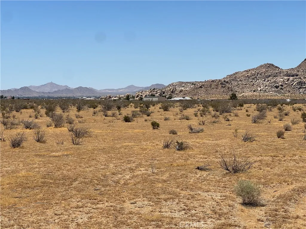 5 Del Oro, Apple Valley, CA 92308 - Photo 2 of 7, Apple Valley, CA