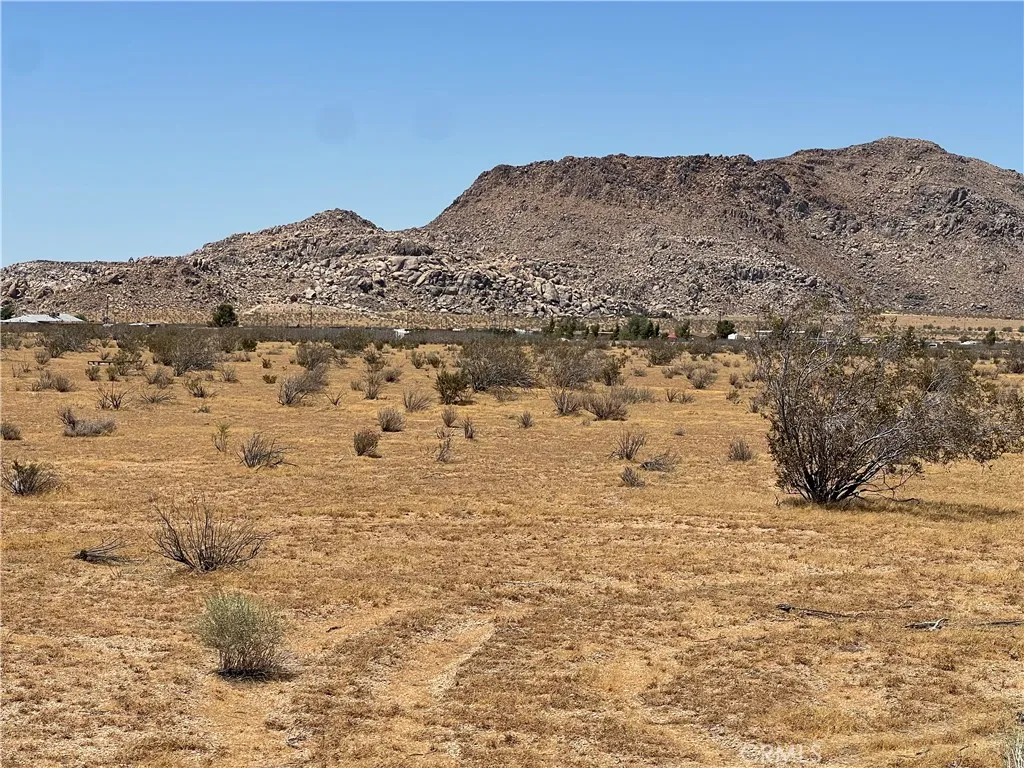 5 Del Oro, Apple Valley, CA 92308 - Photo 3 of 7, Apple Valley, CA