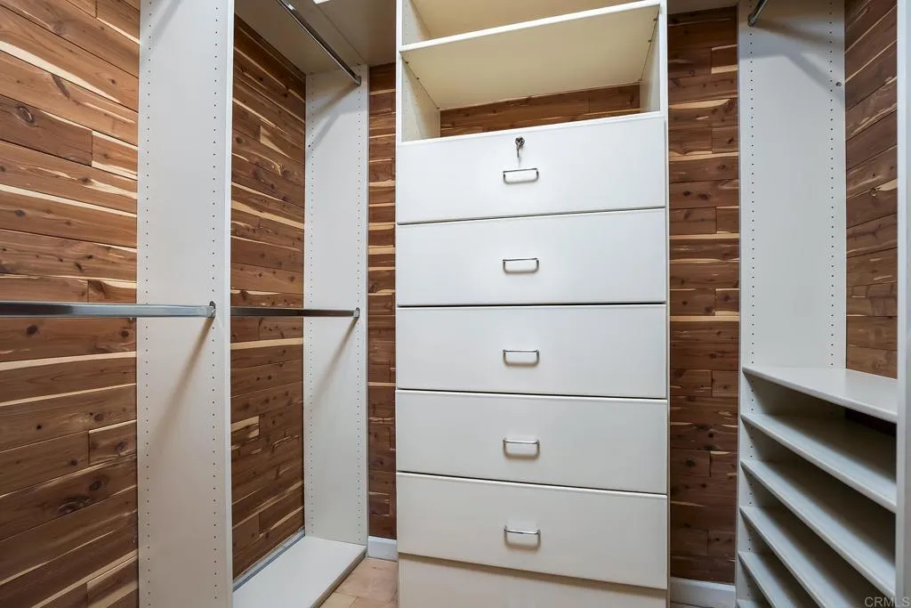 https://cdn.realtyfeed.com/cdn/127/306749404/c0c5db5464c5ae1917b20da815bdc73b.webp