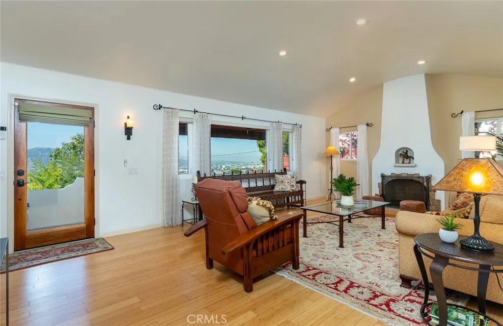 1404 Corona Drive, Glendale, CA 91205 - Photo 4 of 50, Glendale, CA