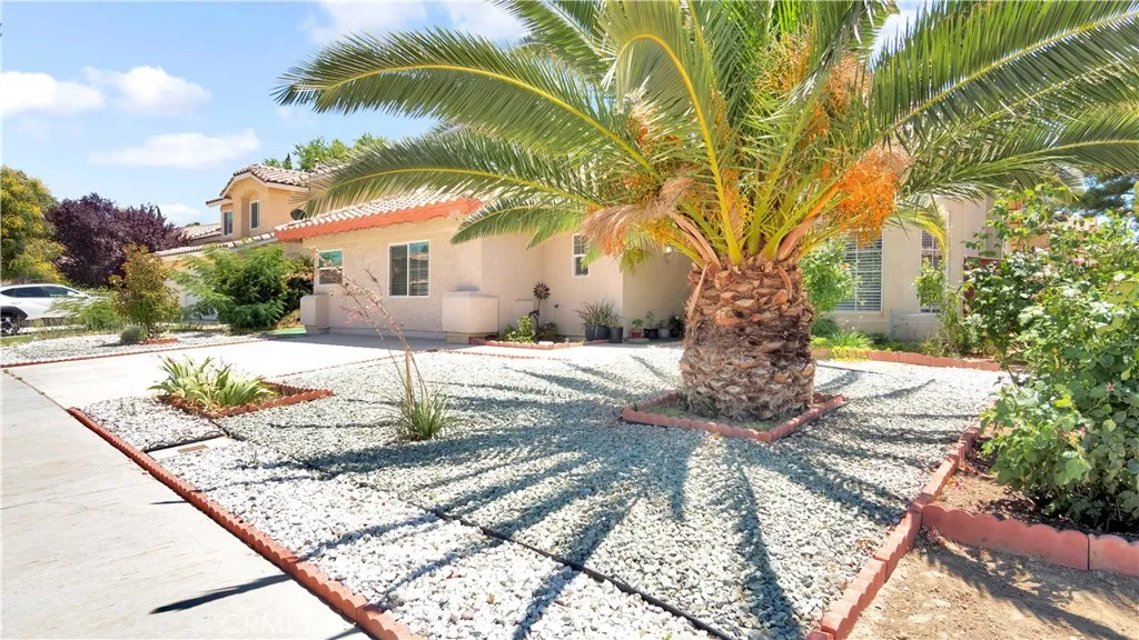 2608 Overland Avenue, Lancaster, CA 93536 - Photo 2 of 44, Lancaster, CA