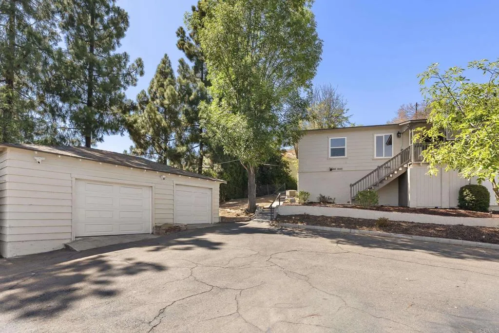 https://cdn.realtyfeed.com/cdn/127/306749448/4694a3295f159bf47aca65c5adc5797a.webp