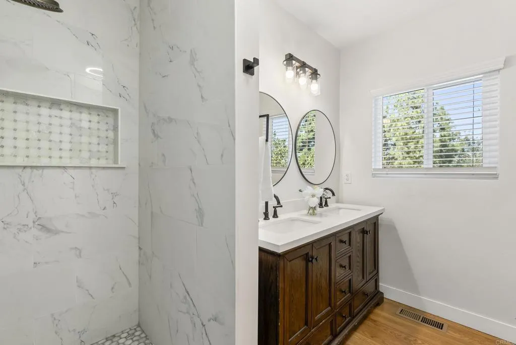 https://cdn.realtyfeed.com/cdn/127/306749448/a935b4bea08b391f32e037d835b313b3.webp