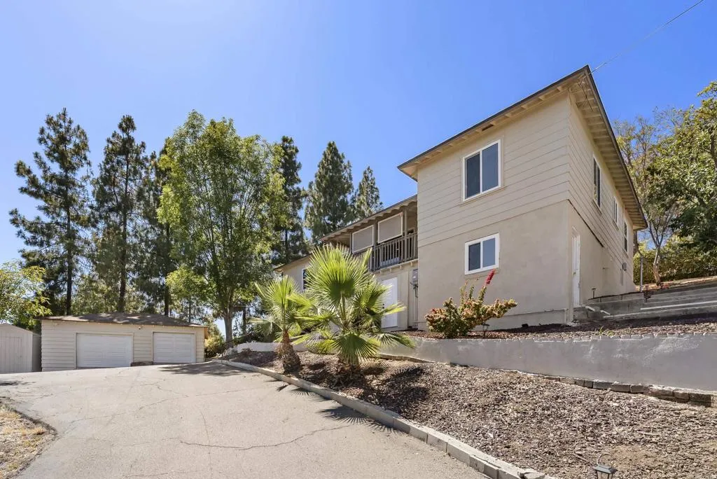 https://cdn.realtyfeed.com/cdn/127/306749448/c1acd7879da7f37f29f1496548d7d17e.webp