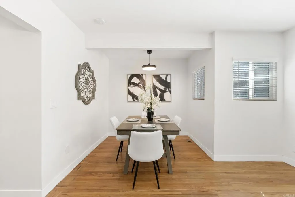https://cdn.realtyfeed.com/cdn/127/306749448/da8a4b1e053cab9e63afe25ae26a7733.webp