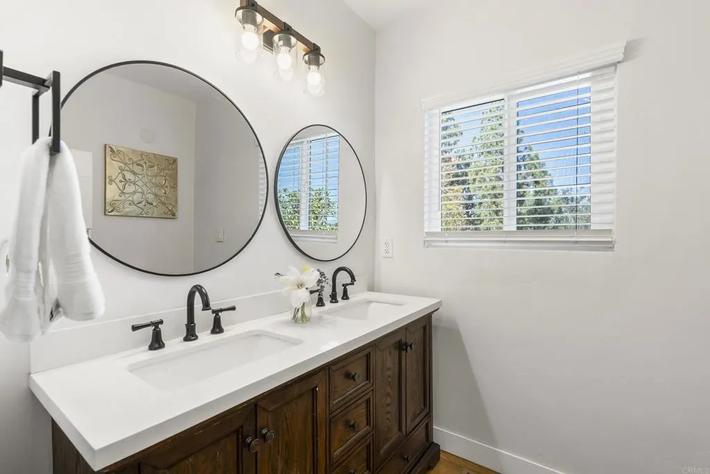 https://cdn.realtyfeed.com/cdn/127/306749448/f0d7d88613e402b3c972c5e18242cafc.webp