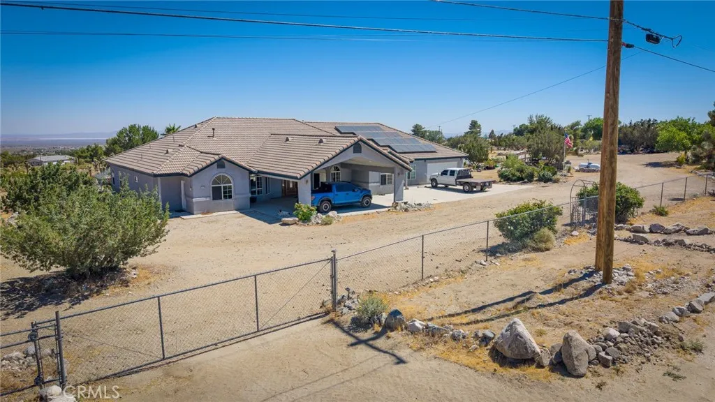 1220 Smoke Tree, Pinon Hills, CA 92372 - Photo 5 of 45, Pinon Hills, CA