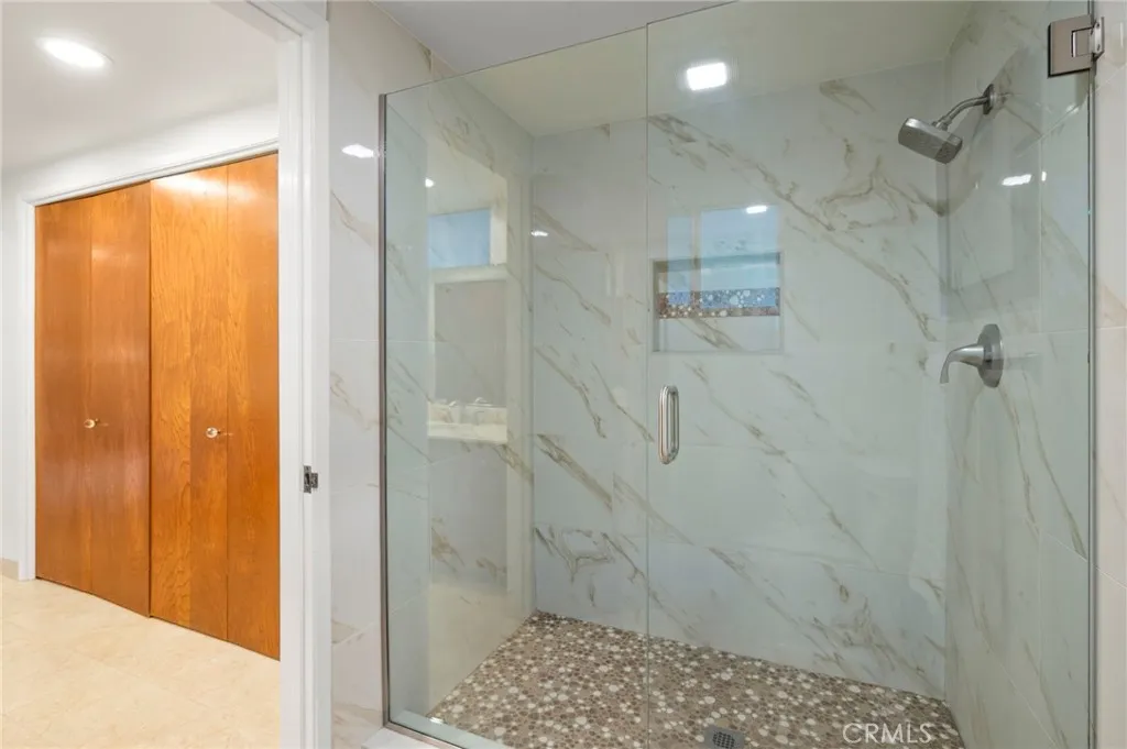 https://cdn.realtyfeed.com/cdn/127/306749478/abf1fdc8b9ada2cef209d25b8d42fd40.webp
