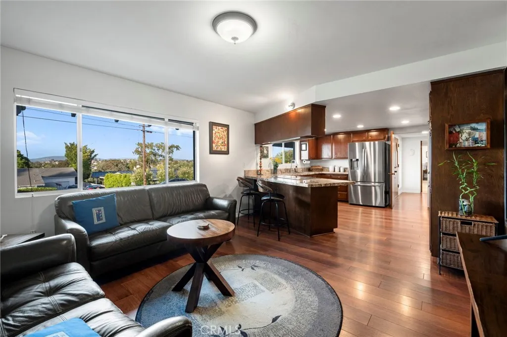 https://cdn.realtyfeed.com/cdn/127/306749478/d1aba9220803ad6aef3ca9ab9c603405.webp