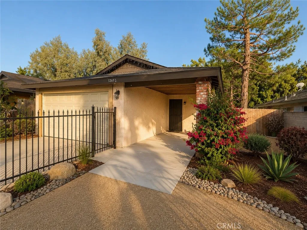 12652 Mercer, Pacoima, CA 91331 - Photo 2 of 13, Pacoima, CA