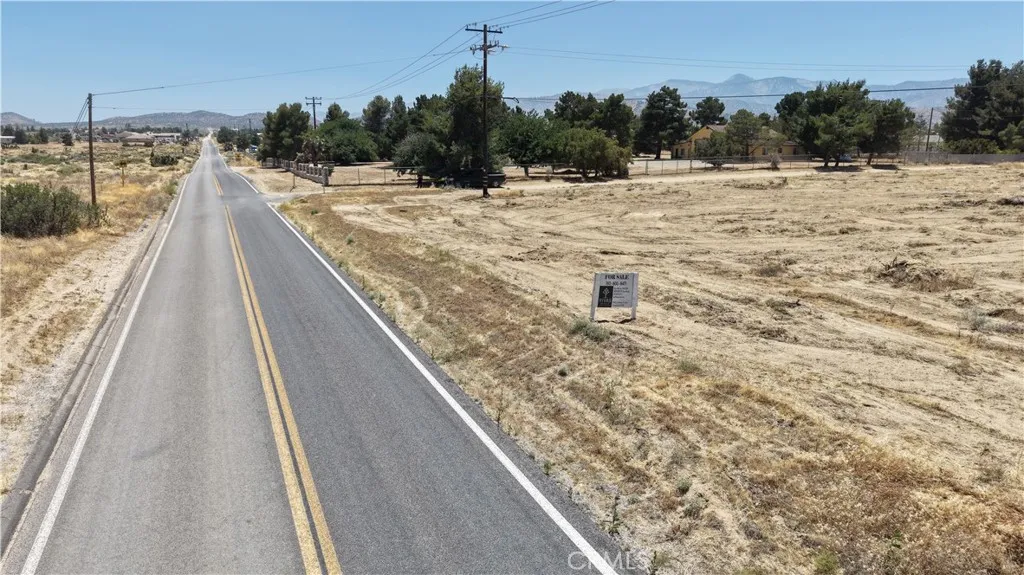 9232 Eaby, Phelan, CA 92371 - Photo 4 of 11, Phelan, CA