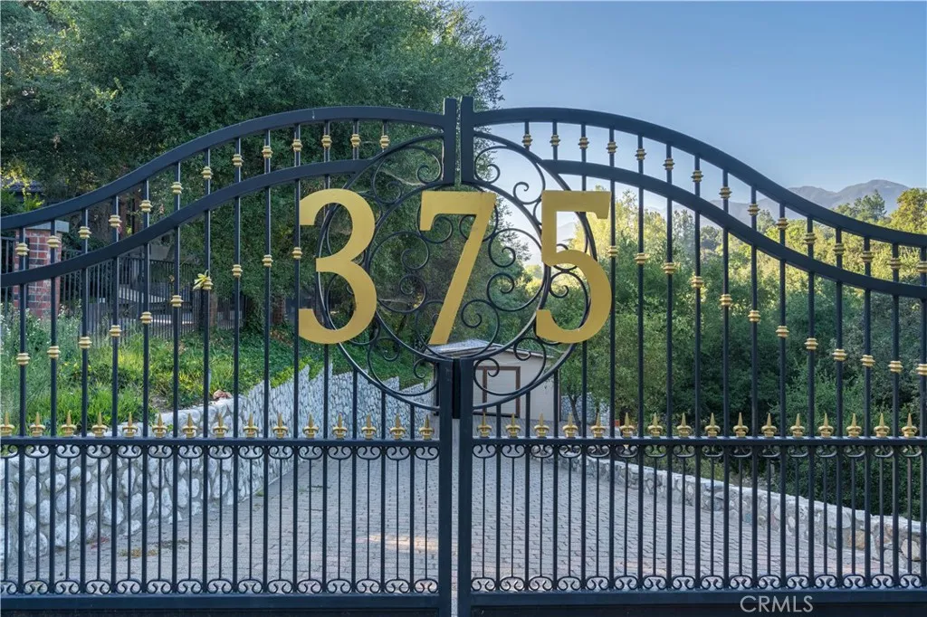375 Berkshire Avenue, La Canada Flintridge, CA 91011 - Photo 2 of 72, La Canada Flintridge, CA