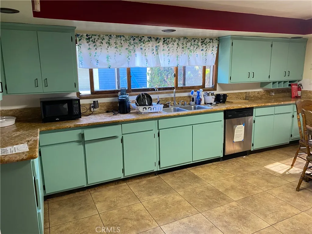 2707 S La Salle Unit 2, Los Angeles, CA 90018 - Photo 2 of 11, Los Angeles, CA