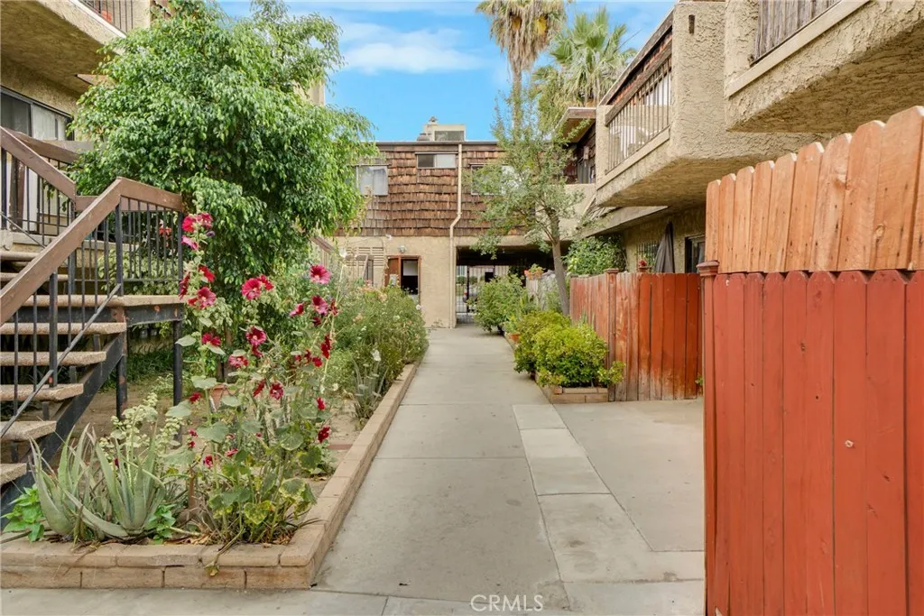 15516 Nordhoff Street Unit 217, North Hills, CA 91343 - Photo 3 of 28, North Hills, CA