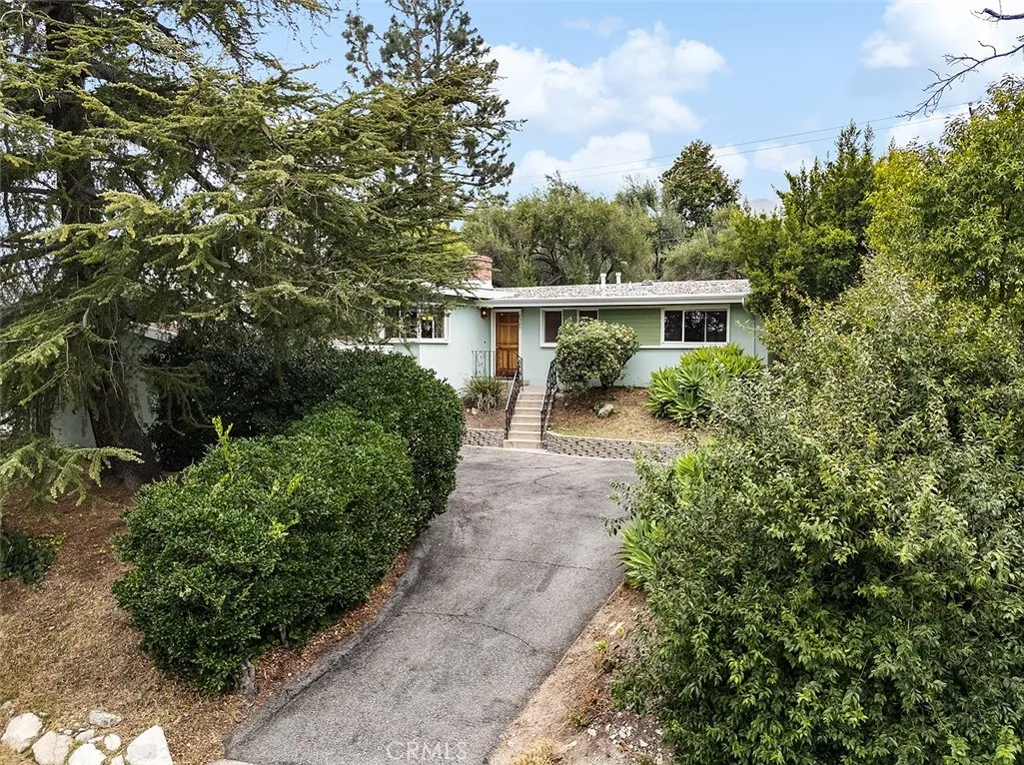 2325 Caracas Street, La Crescenta, CA 91214 - Photo 2 of 29, La Crescenta, CA