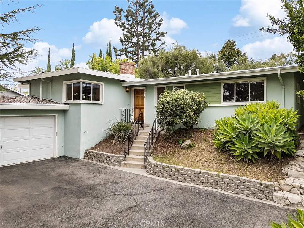 2325 Caracas Street, La Crescenta, CA 91214 - Photo 3 of 29, La Crescenta, CA