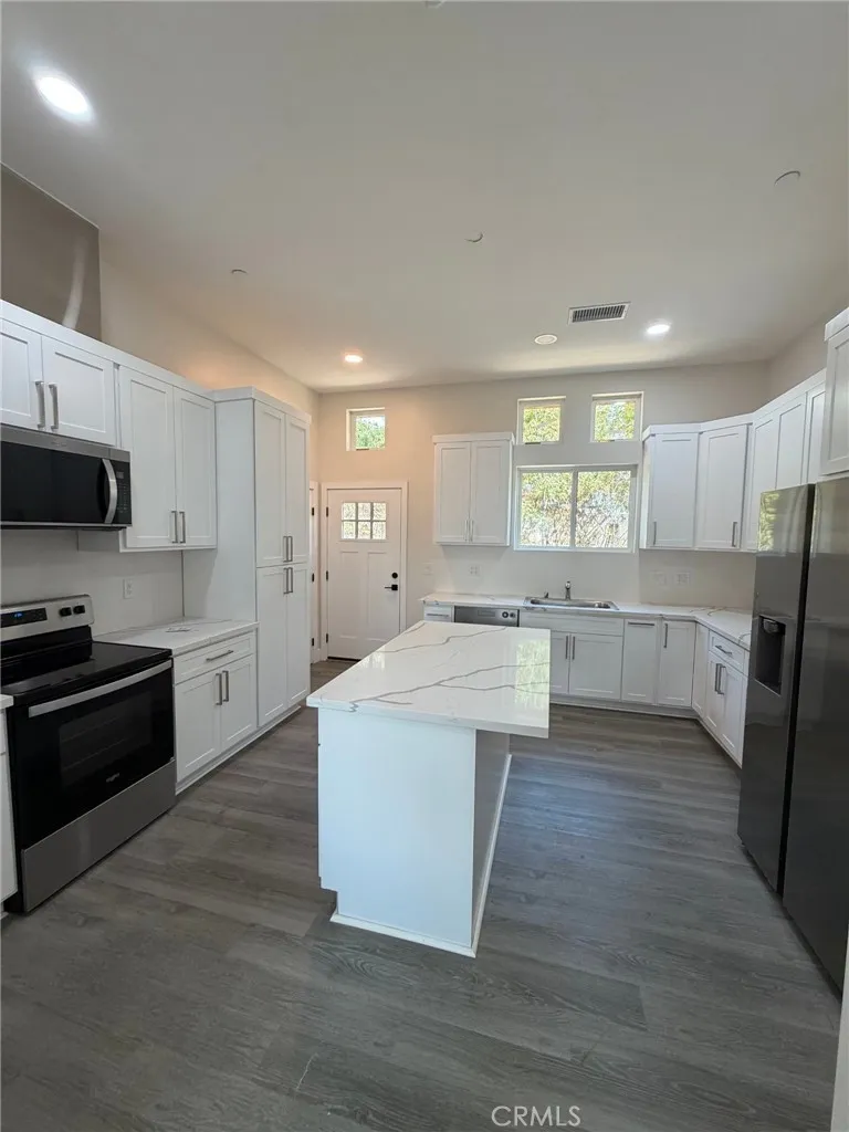 Upland, CA 91784