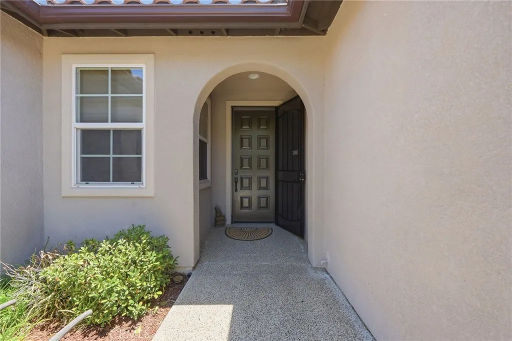 28382 Beacon Bay Circle, Menifee, CA 92585 - Photo 4 of 45, Menifee, CA