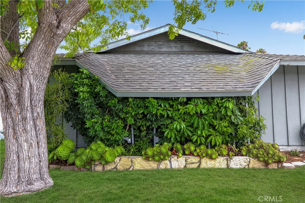 3120 Pierce Avenue, Costa Mesa, CA 92626 - Photo 2 of 27, Costa Mesa, CA