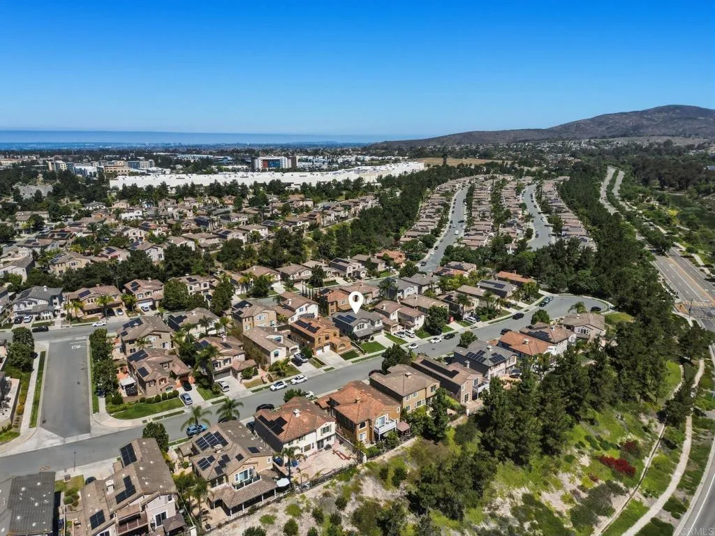https://cdn.realtyfeed.com/cdn/127/306749641/34a5b9a7aa575d4c12cadd4e5db78b6d.webp