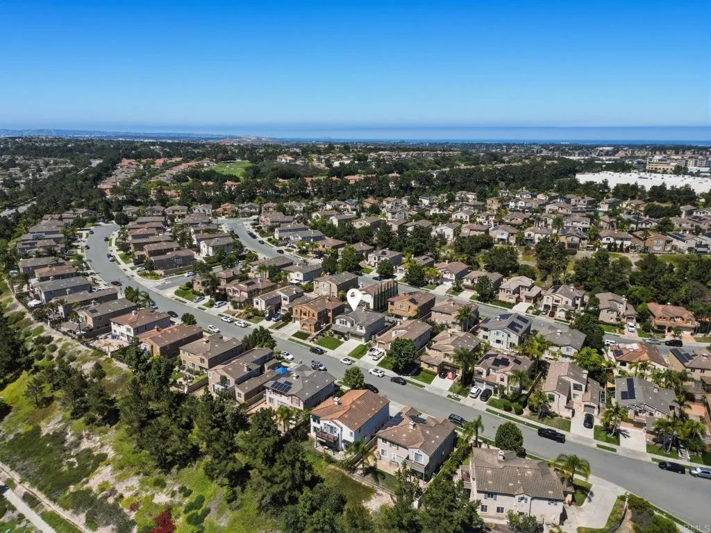 https://cdn.realtyfeed.com/cdn/127/306749641/773e198b7115d4faf71193a11696a349.webp
