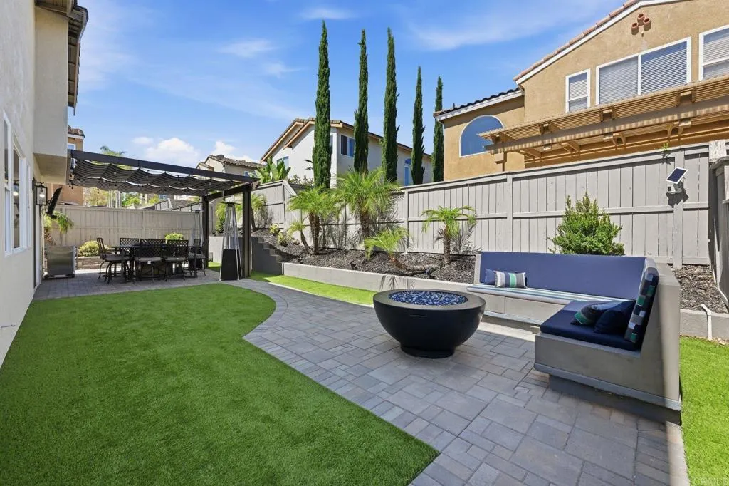 https://cdn.realtyfeed.com/cdn/127/306749641/98f26a22f40999f609ca868bbecd2737.webp