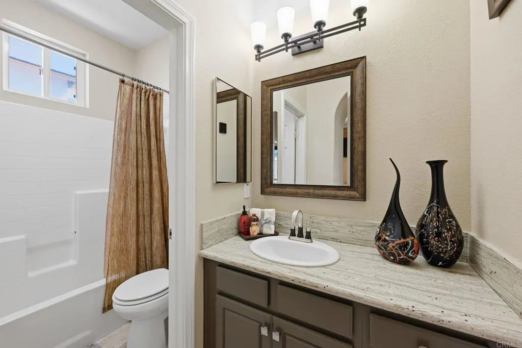 https://cdn.realtyfeed.com/cdn/127/306749641/aa36fbc78a78544bb61b67993b24cf9a.webp