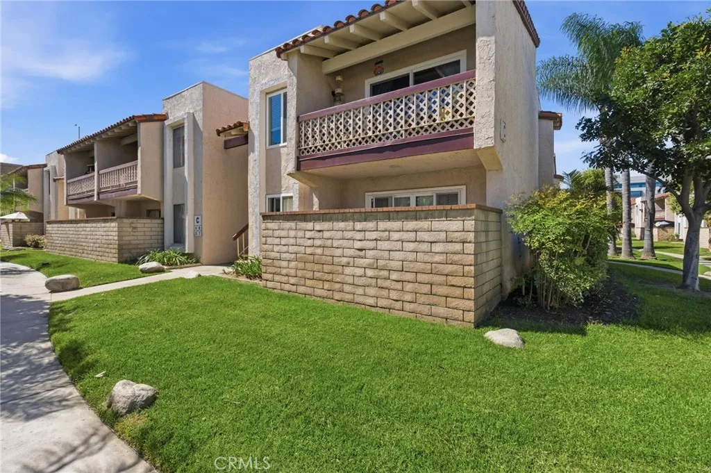 700 W La Veta, Orange, CA 92868 - Photo 2 of 27, Orange, CA