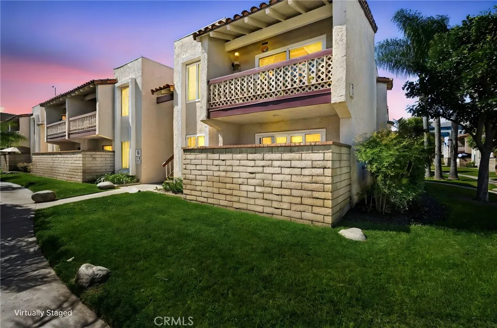 700 W La Veta, Orange, CA 92868 - Main photo, Orange, CA