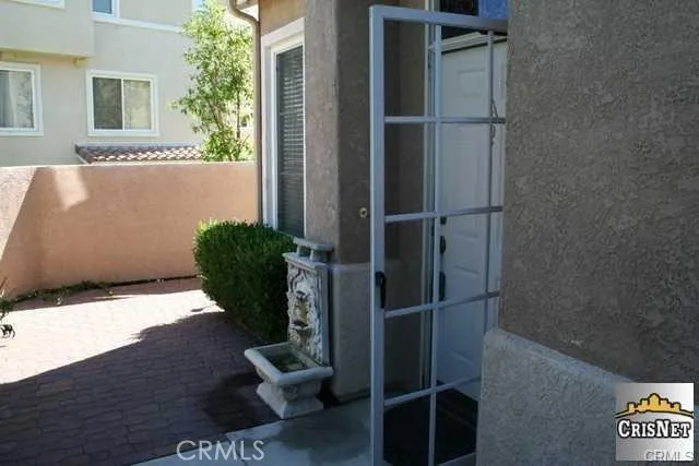 25712 Holiday Circle Unit A, Stevenson Ranch, CA 91381 - Photo 3 of 9, Stevenson Ranch, CA