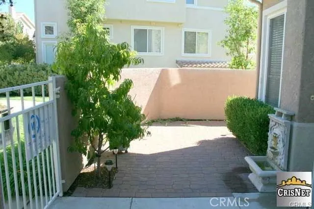 25712 Holiday Circle Unit A, Stevenson Ranch, CA 91381 - Photo 4 of 9, Stevenson Ranch, CA