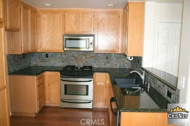 25712 Holiday Circle Unit A, Stevenson Ranch, CA 91381 - Photo 5 of 9, Stevenson Ranch, CA