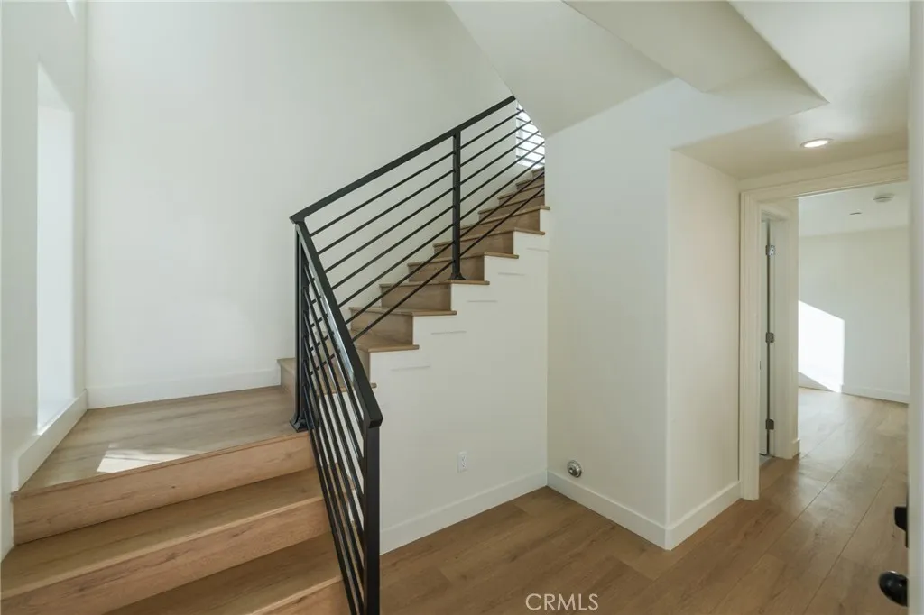 714 N Chestnut Avenue, Los Angeles, CA 90042 - Photo 3 of 44, Los Angeles, CA
