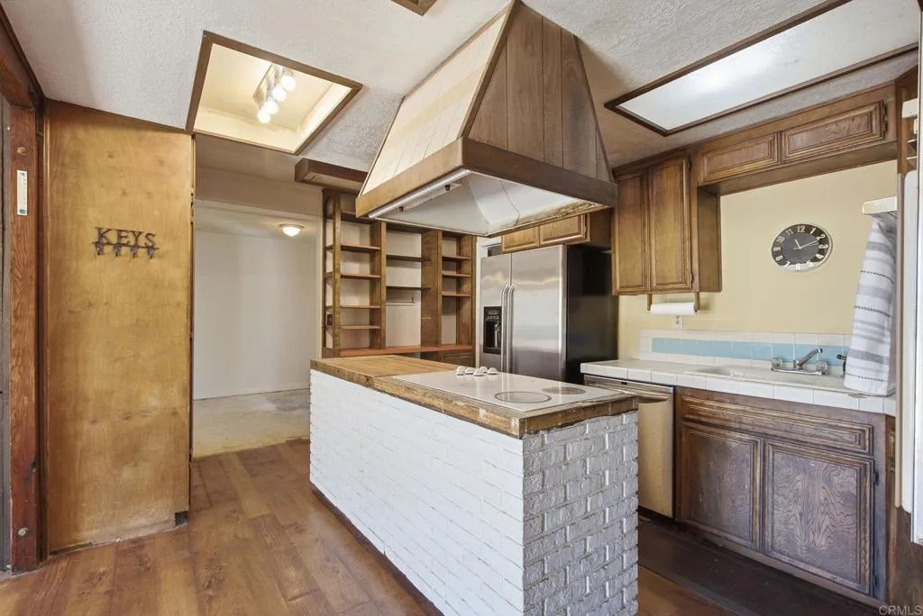 https://cdn.realtyfeed.com/cdn/127/306749681/2656668b5684e771f67eae999aecc997.webp