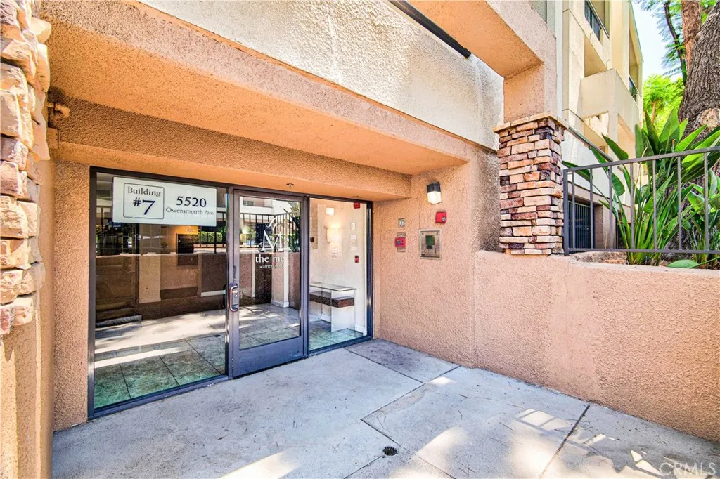 5520 Owensmouth Avenue Unit 117, Woodland Hills, CA 91367 - Photo 4 of 30, Woodland Hills, CA