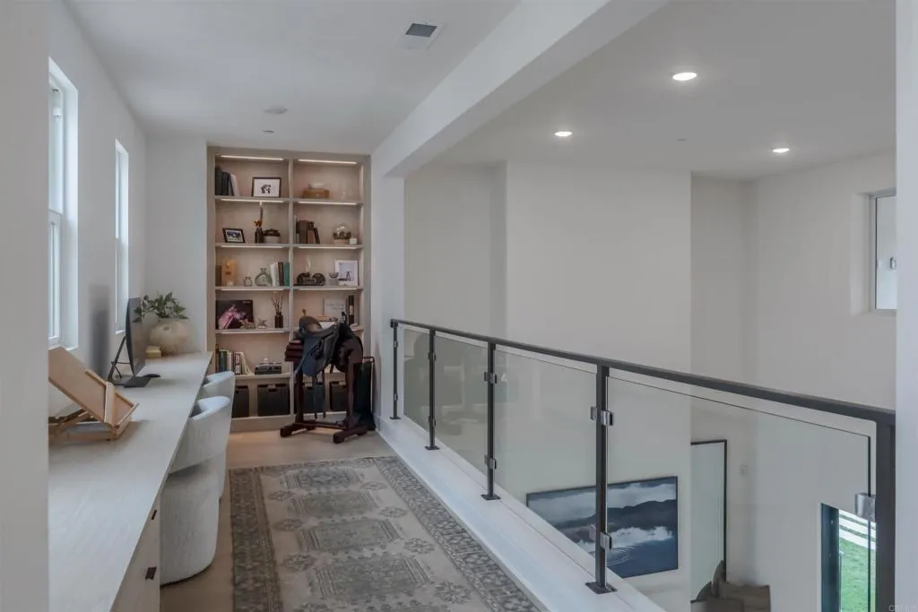 https://cdn.realtyfeed.com/cdn/127/306749701/3aafadeaeef1c81e65680bddb3aef4ba.webp