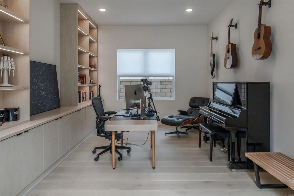 https://cdn.realtyfeed.com/cdn/127/306749701/5902e6364d9ed02432b7620017eedb90.webp