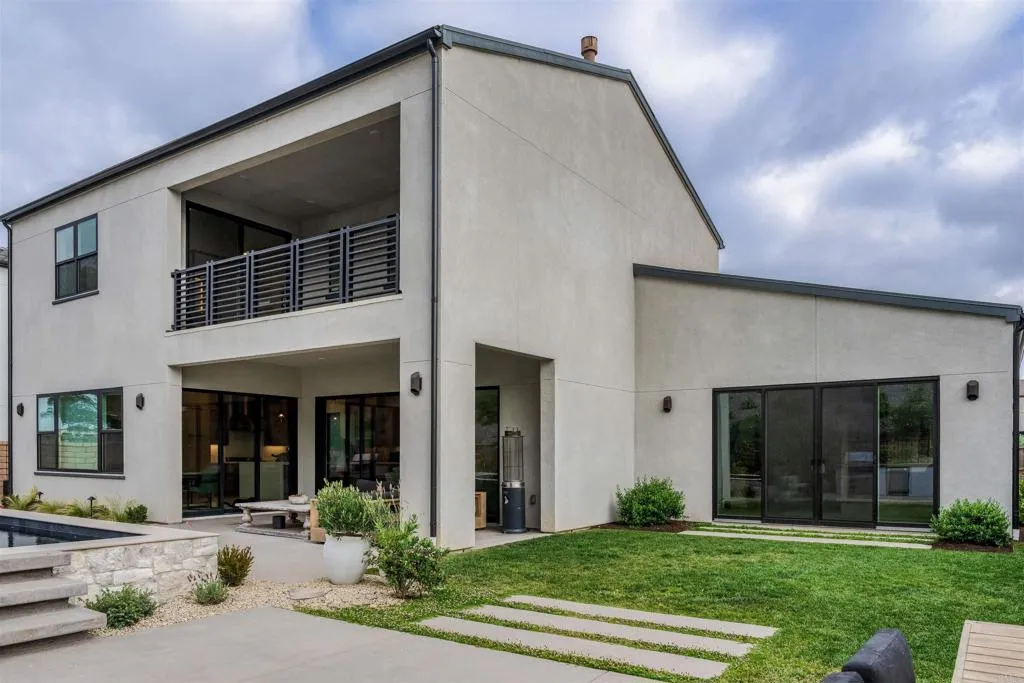 https://cdn.realtyfeed.com/cdn/127/306749701/bff4ecb50b95f182721f4863c55990cc.webp