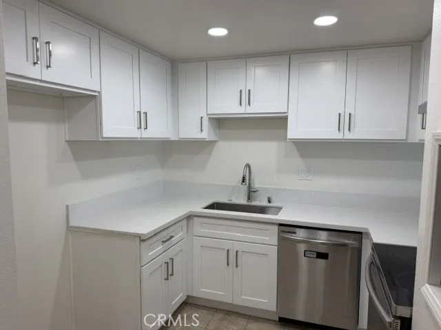 3054 Associated Unit 26, Fullerton, CA 92835 - Photo 3 of 24, Fullerton, CA
