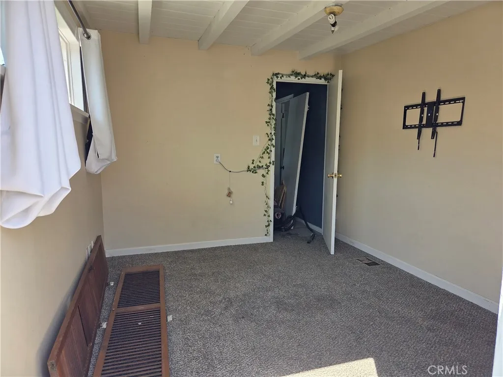 https://cdn.realtyfeed.com/cdn/127/306749730/4919c3989eff2f32103d2b5881f23314.webp
