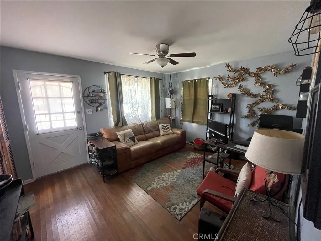 https://cdn.realtyfeed.com/cdn/127/306749730/bf4812accd030c13fb4cf10a88cdb6b8.webp